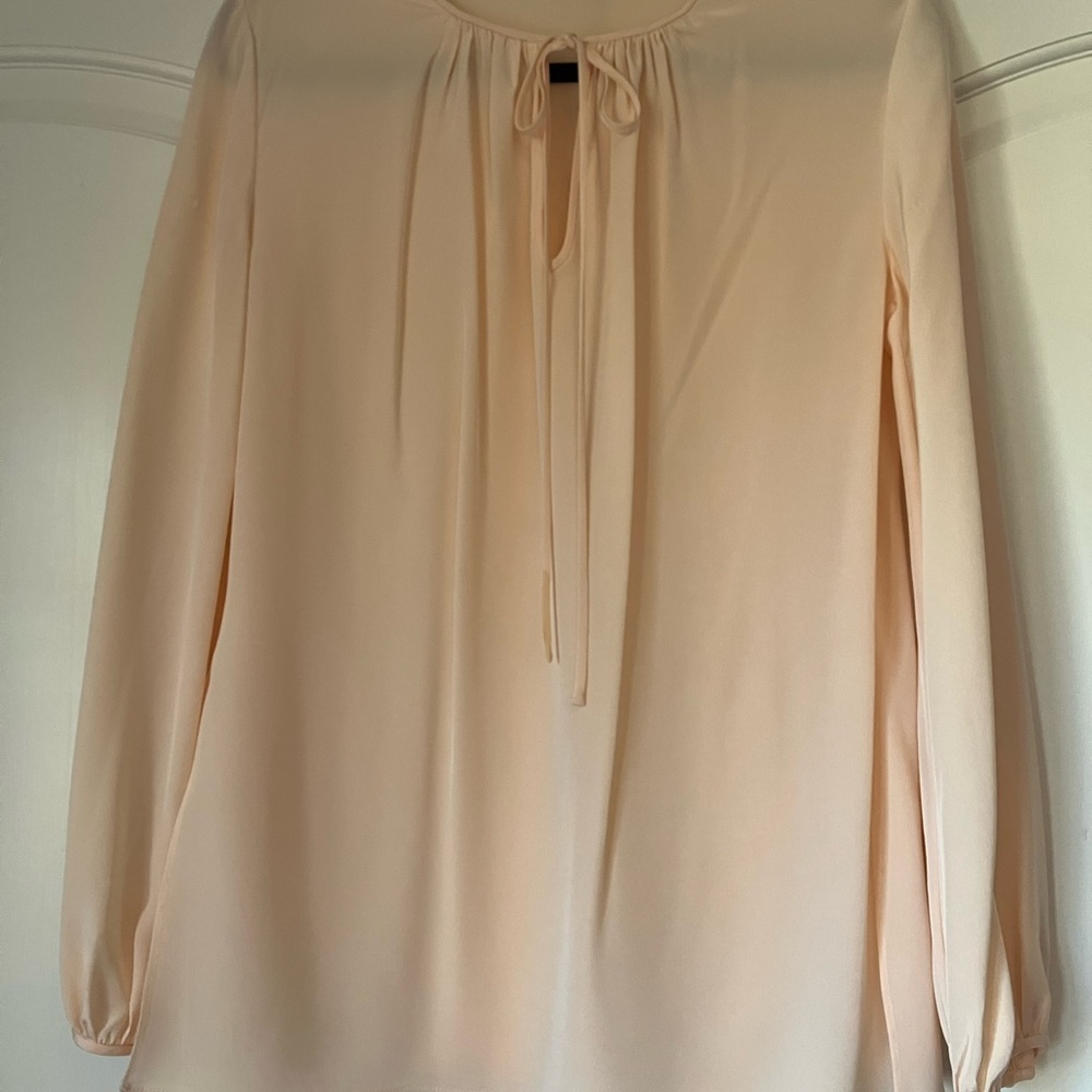 Diane von Furstenburg Peach Blouse. Like new!